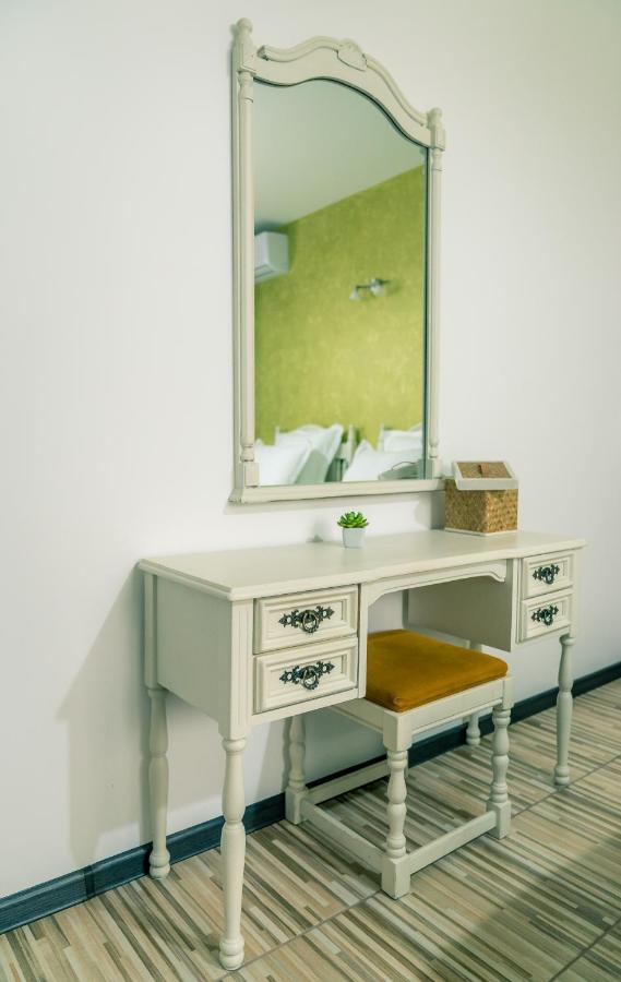 Casa In Culori Vama Veche Hotel ภายนอก รูปภาพ
