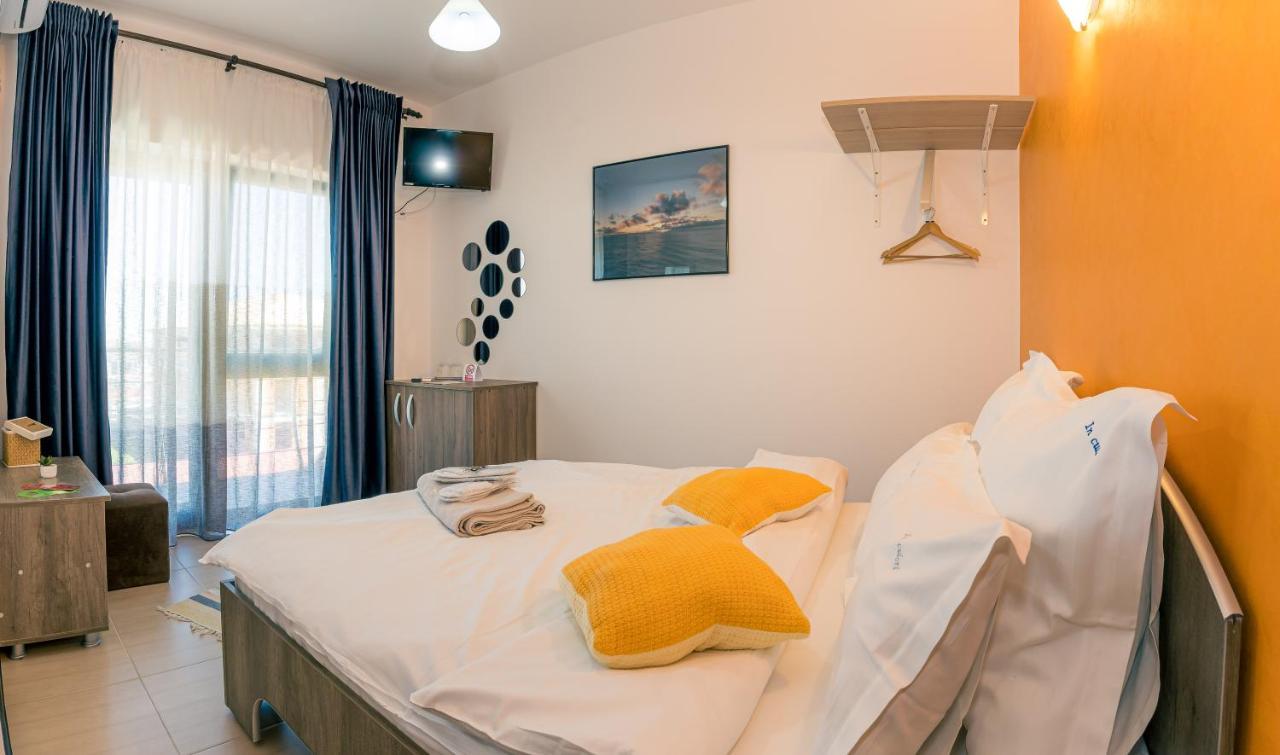 Casa In Culori Vama Veche Hotel ภายนอก รูปภาพ
